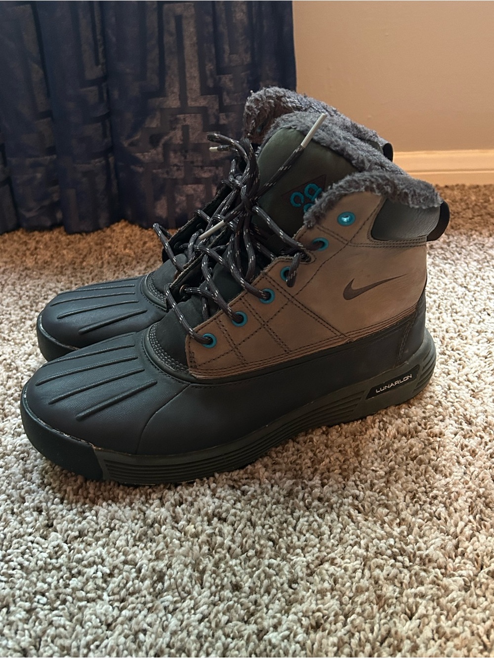 Nike ACG Winter Boots Womens Sz 8.5 Lunarstorm Lace Up Fleece Lined 417724-004